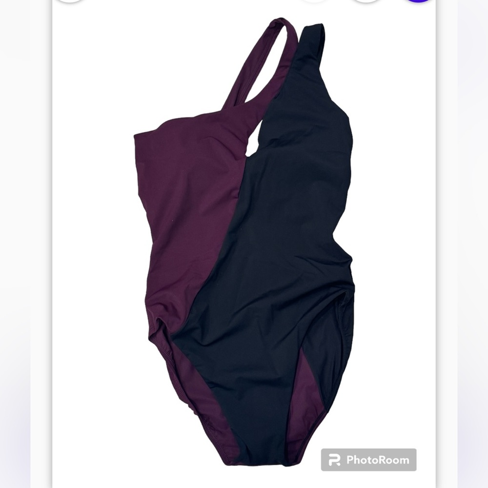 NWT Women’s bathing suit